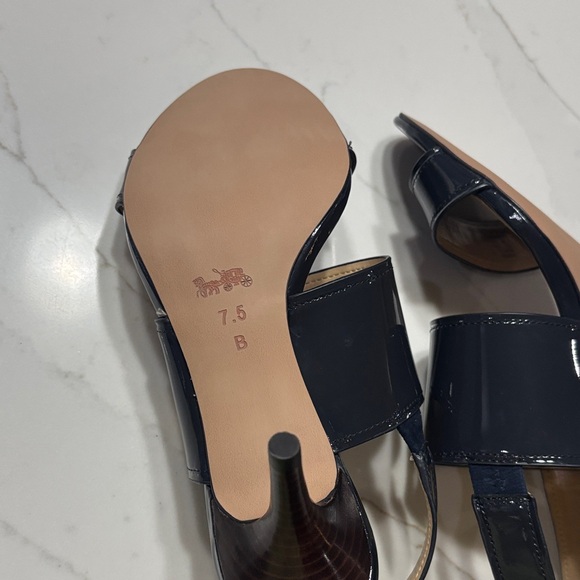 Coach Glossy Dark Blue/navy Heels with Gold Accent - Picture 15 of 16